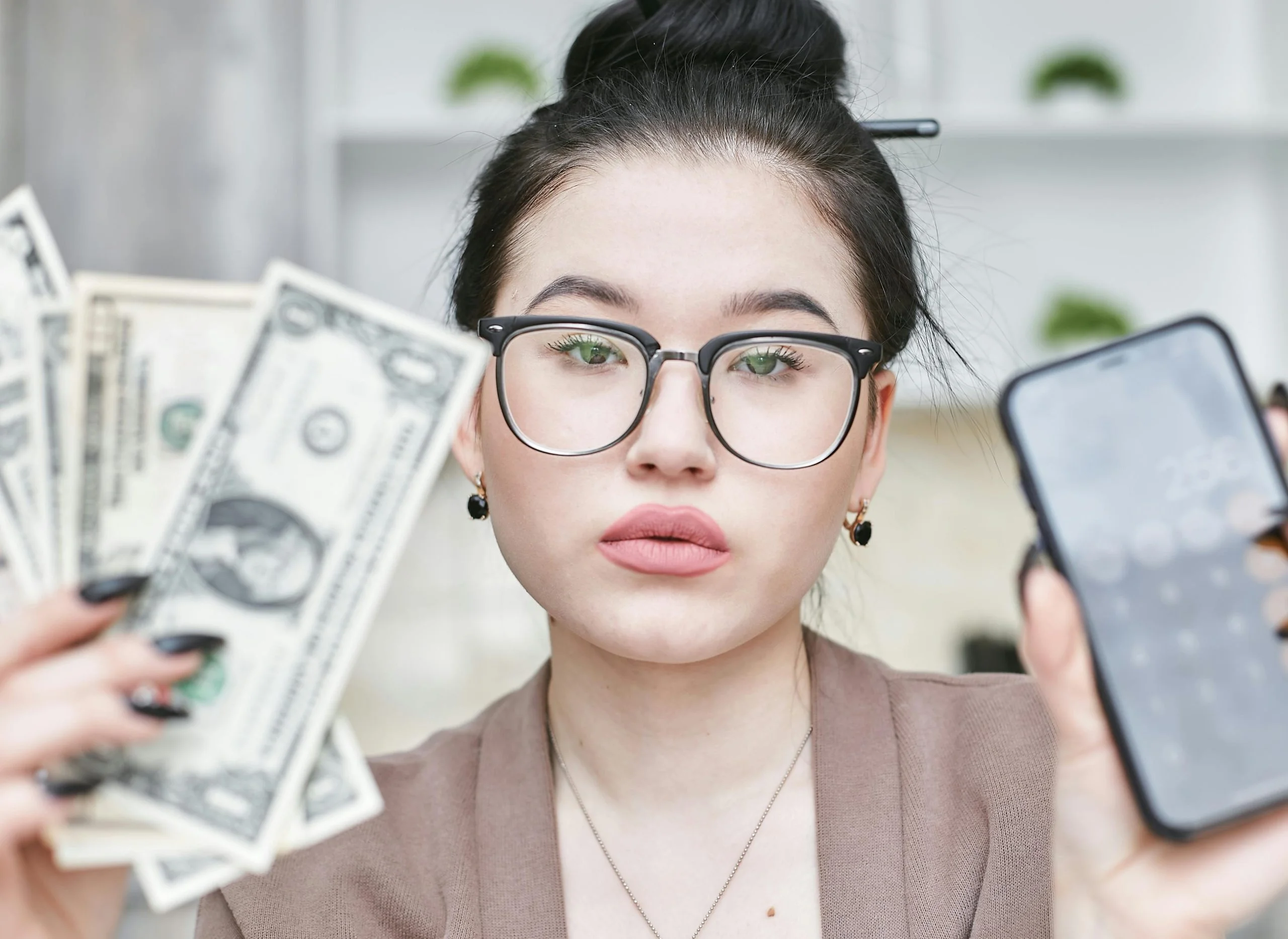 Can I Pawn my iPhone in 2026? Where to Pawn iPhone?